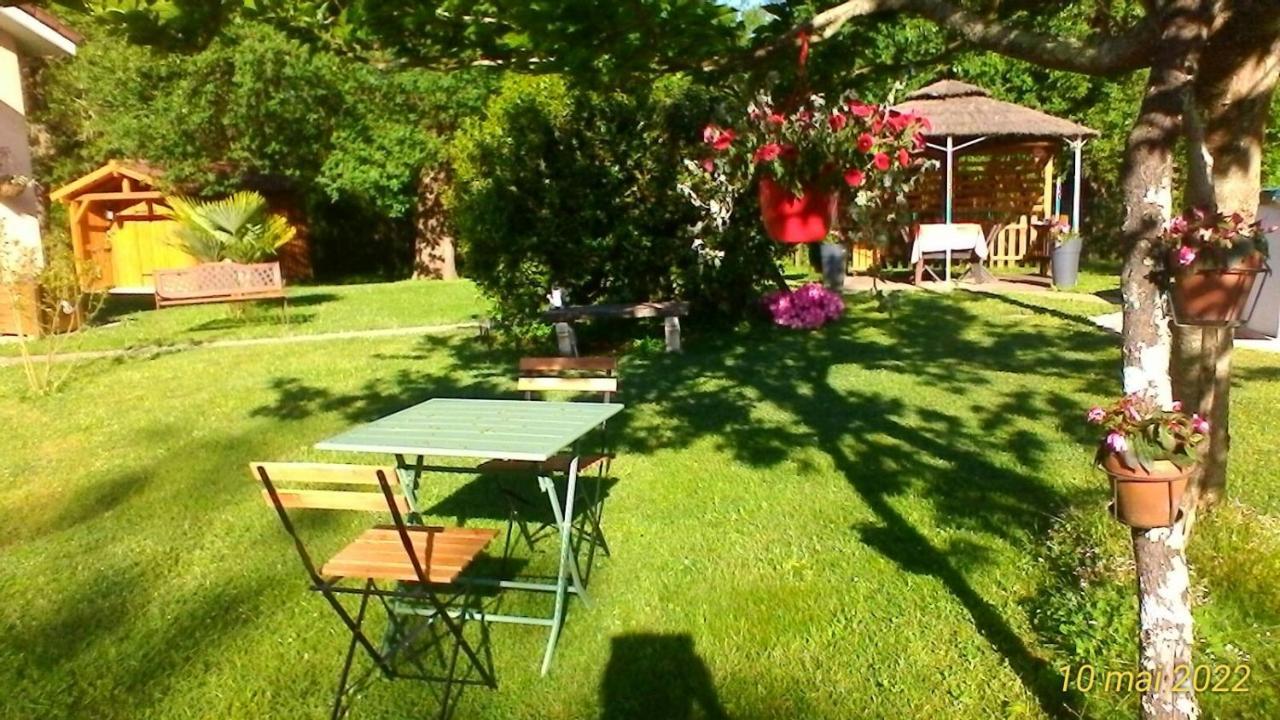 Le Clos Des Palombes Wifi Climatisation Saint-Pierre-du-Mont  Bagian luar foto