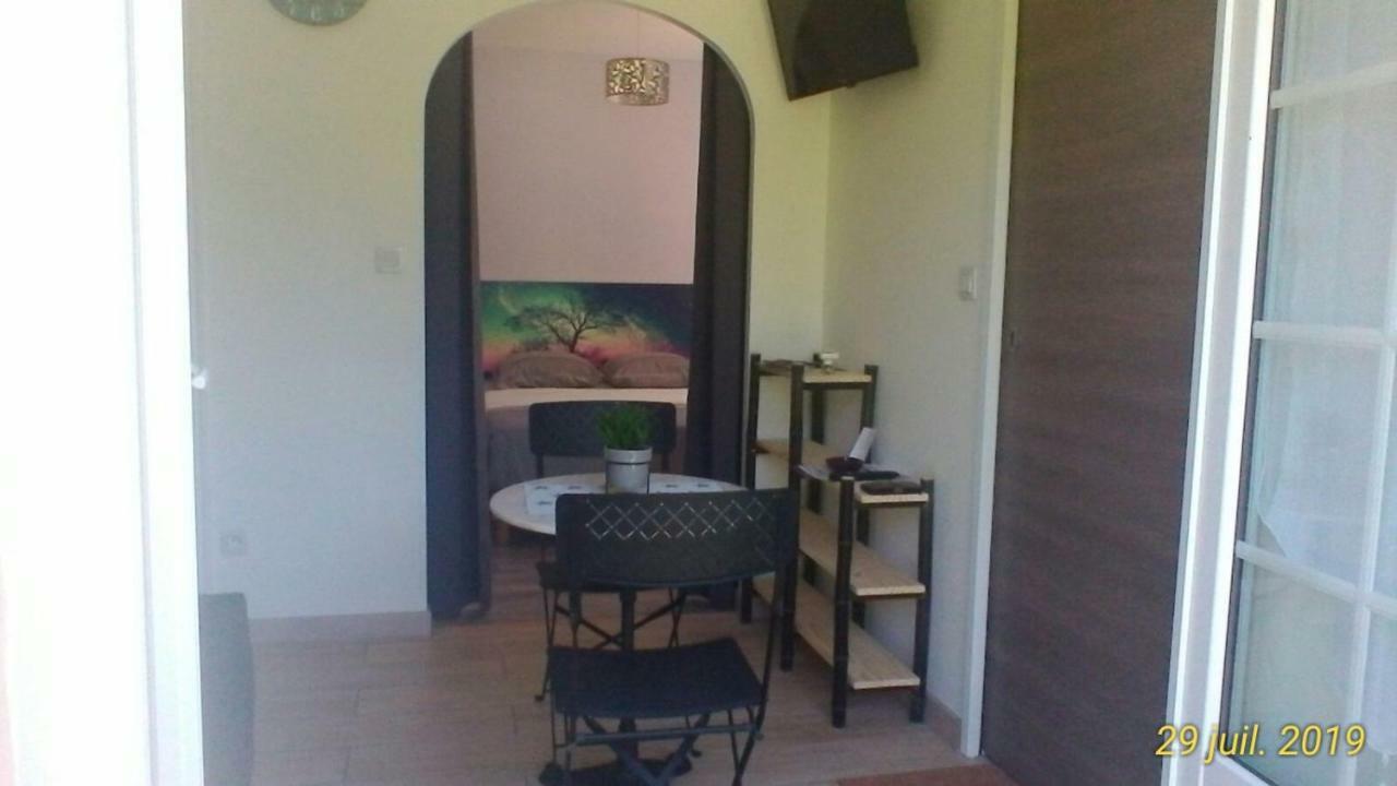 Le Clos Des Palombes Wifi Climatisation Saint-Pierre-du-Mont  Bagian luar foto
